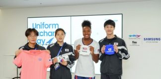 삼성전자 메이크 더 웨이브 캠페인 대사 시몬 마누엘, 선수촌 내 체험관에 방문해 유니폼 교환식 가지며 서로의 도전 응원