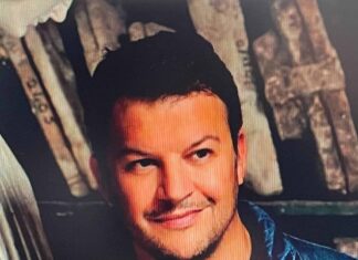 미련을 과거에 남겨두는 이유 – 당신, 거기 있어 줄래요?