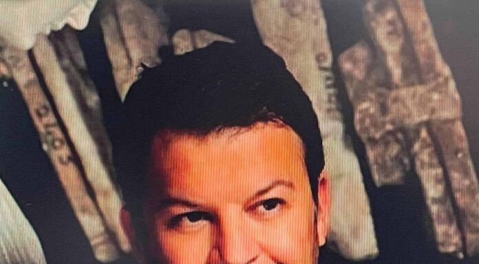 미련을 과거에 남겨두는 이유 – 당신, 거기 있어 줄래요?