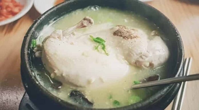 2022년 중복 복날에는 뭘 먹어야 좋을까? 중복 음식 추천해요! 삼계탕, 치킨, 닭갈비 등
