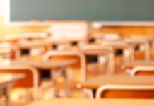 서울런, 특정 교육업체만 배불리는 부실한 정책 논란 school, study, education